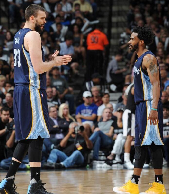 笑容与汗水 笑容与汗水