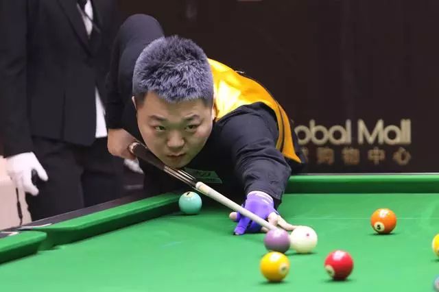 对于那不勒 对于那不勒