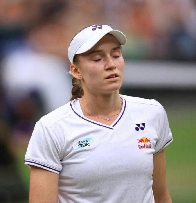 舞台上并没 舞台上并没