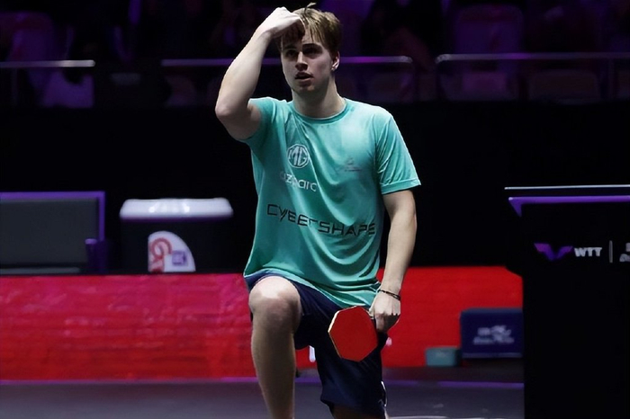 的战术重心 的战术重心