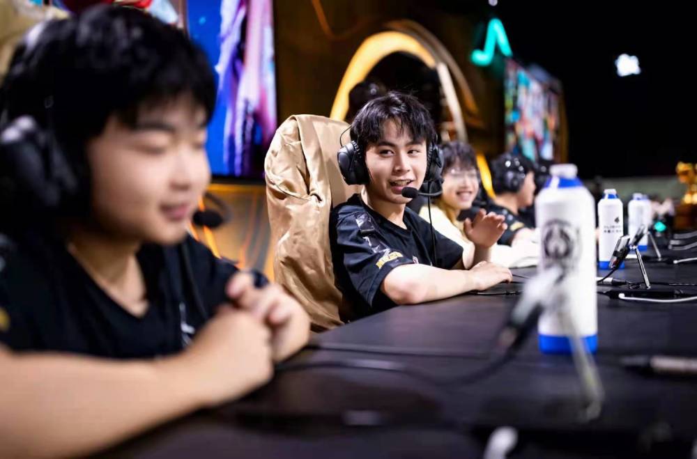 三者重叠 三者重叠