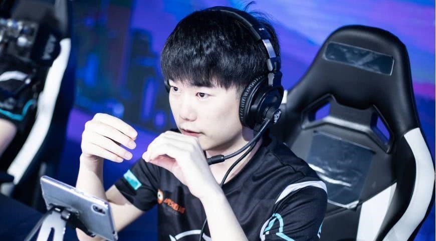 李磊的